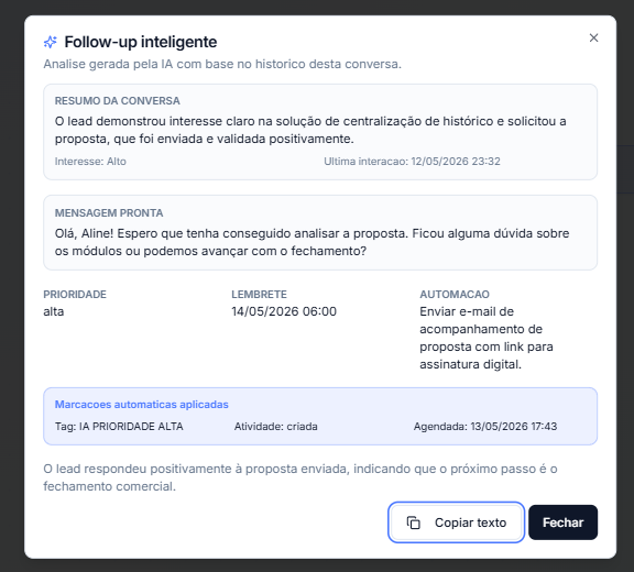 Opções de IA ao lado do input do chat e cards de resumo e follow-up